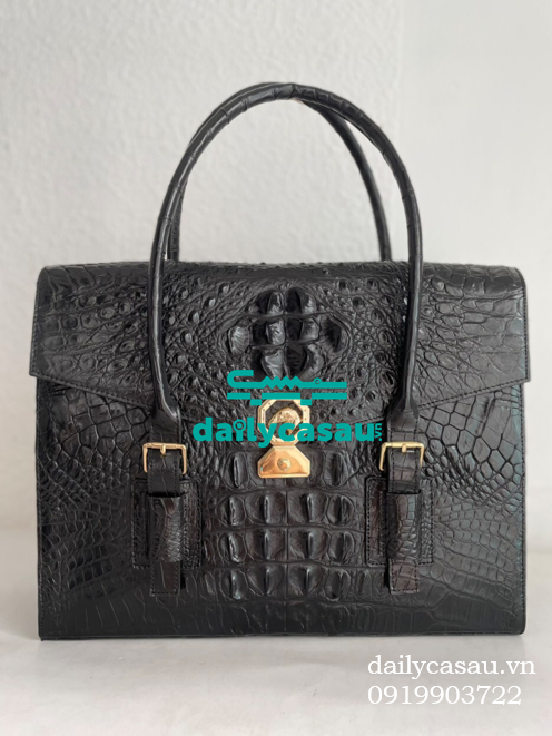 Tại sao da cá sấu hoàn hảo giống như kim cương quý hiếm