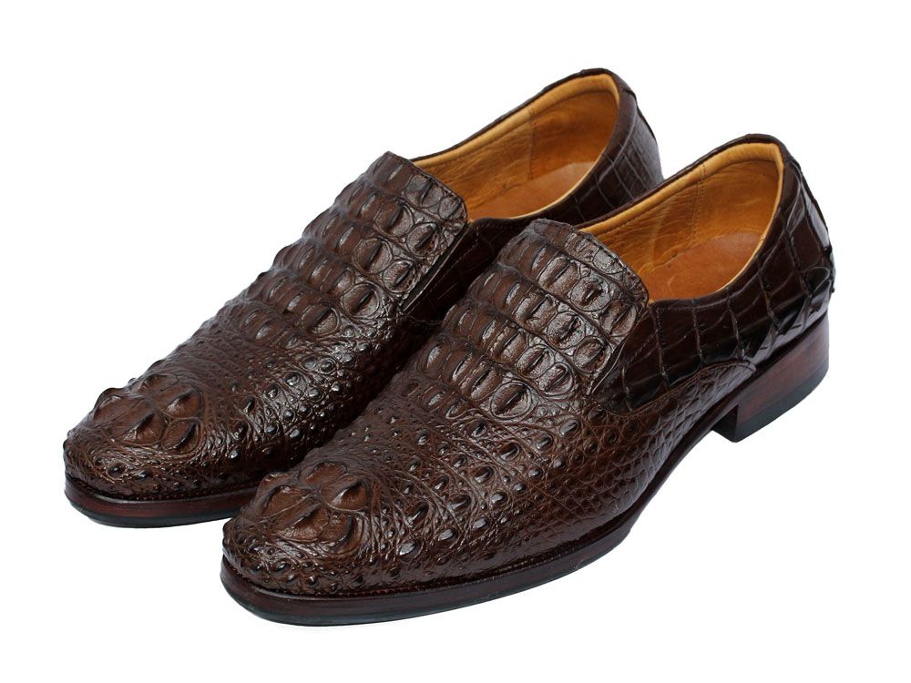 Giày da cá sấu khẳng định phẩm chất thời thượng trong bạn