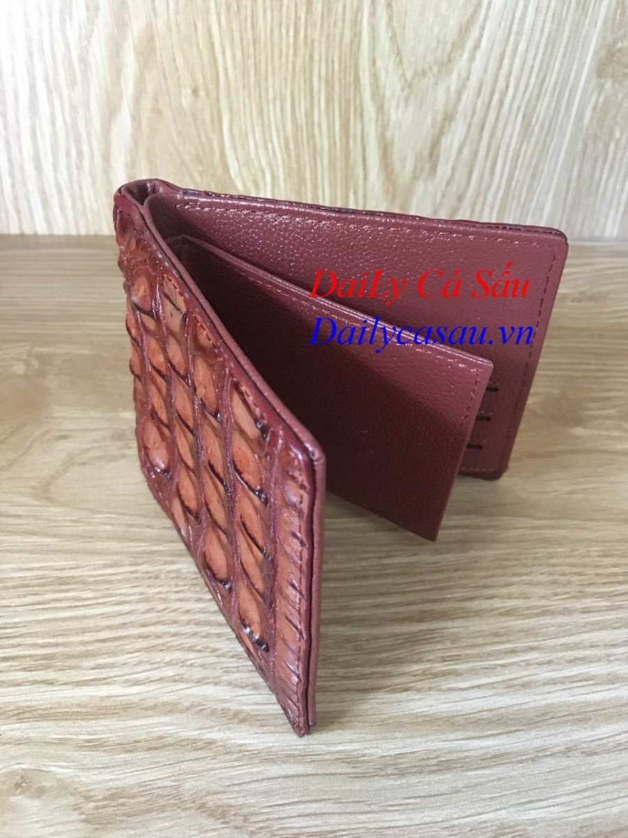 Tại sao chúng ta lại nên sử dụng đồ da cá sấu? Tại sao chúng ta lại nên sử dụng đồ da cá sấu?